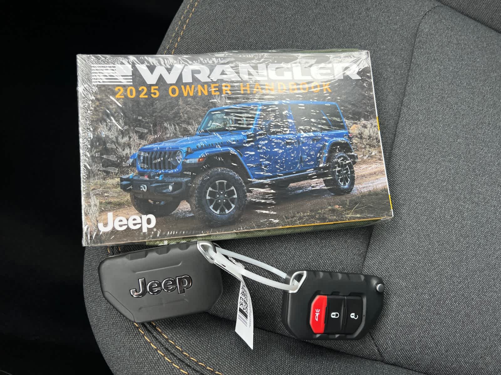 new 2025 Jeep Wrangler car, priced at $42,450