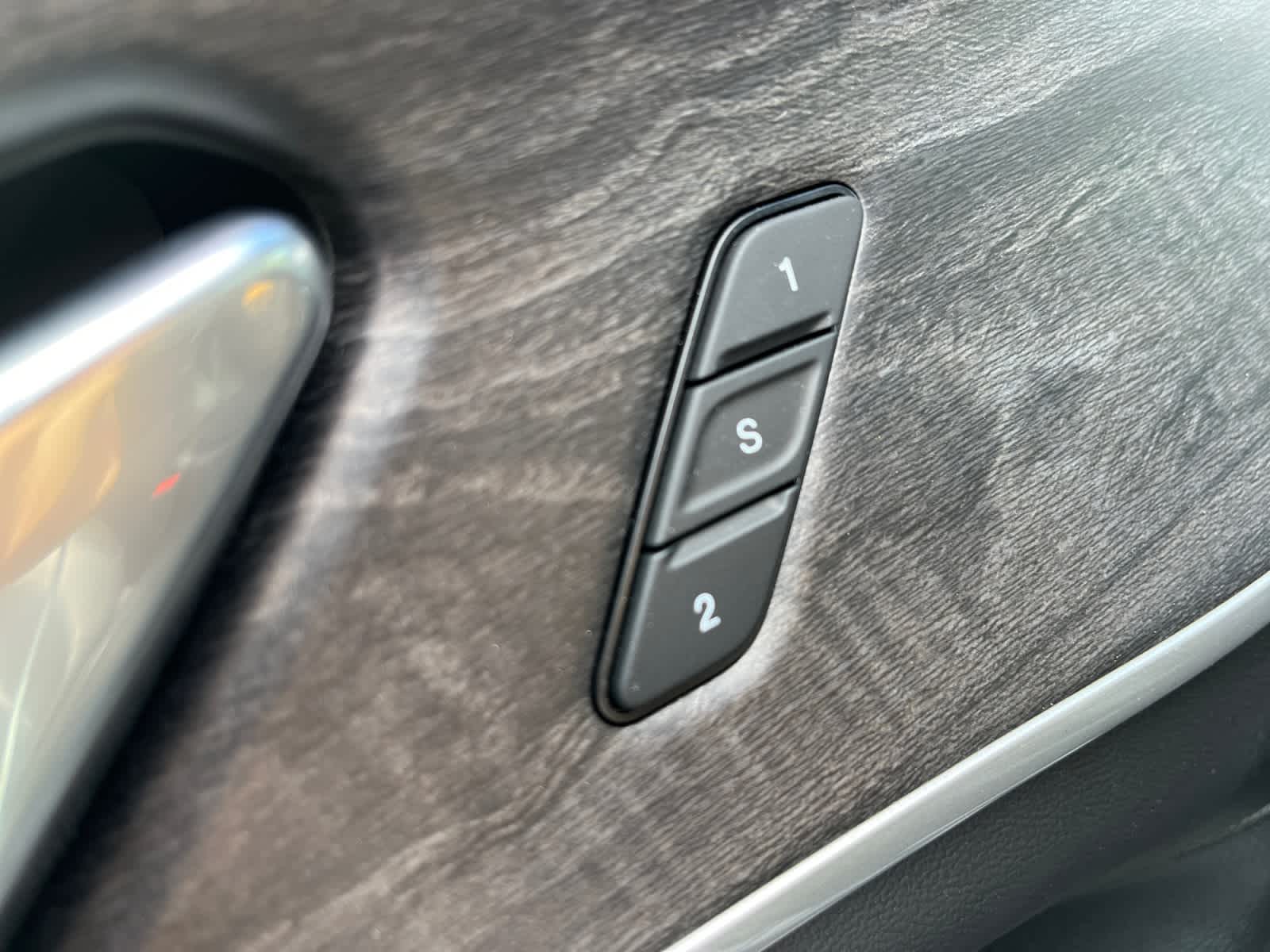 used 2025 Jeep Grand Cherokee L car, priced at $43,397