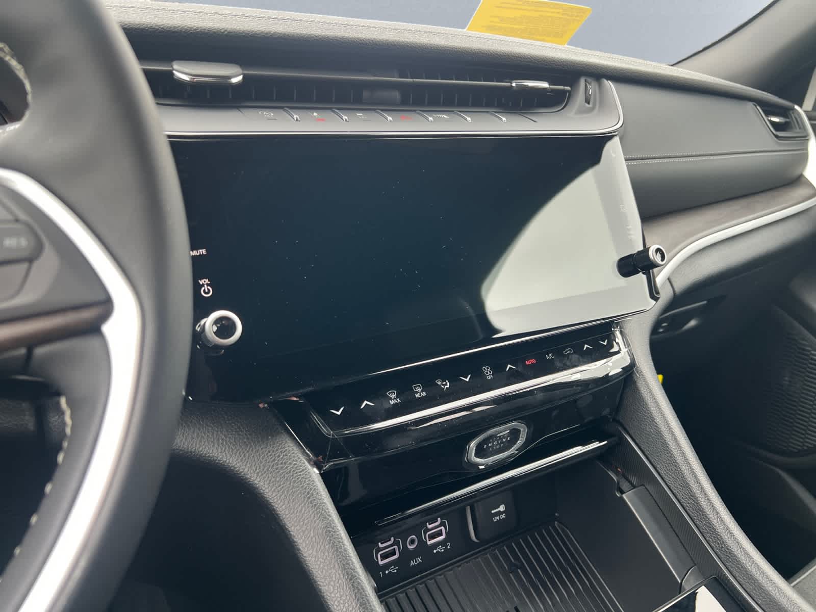 new 2026 Jeep Grand Cherokee car, priced at $48,170