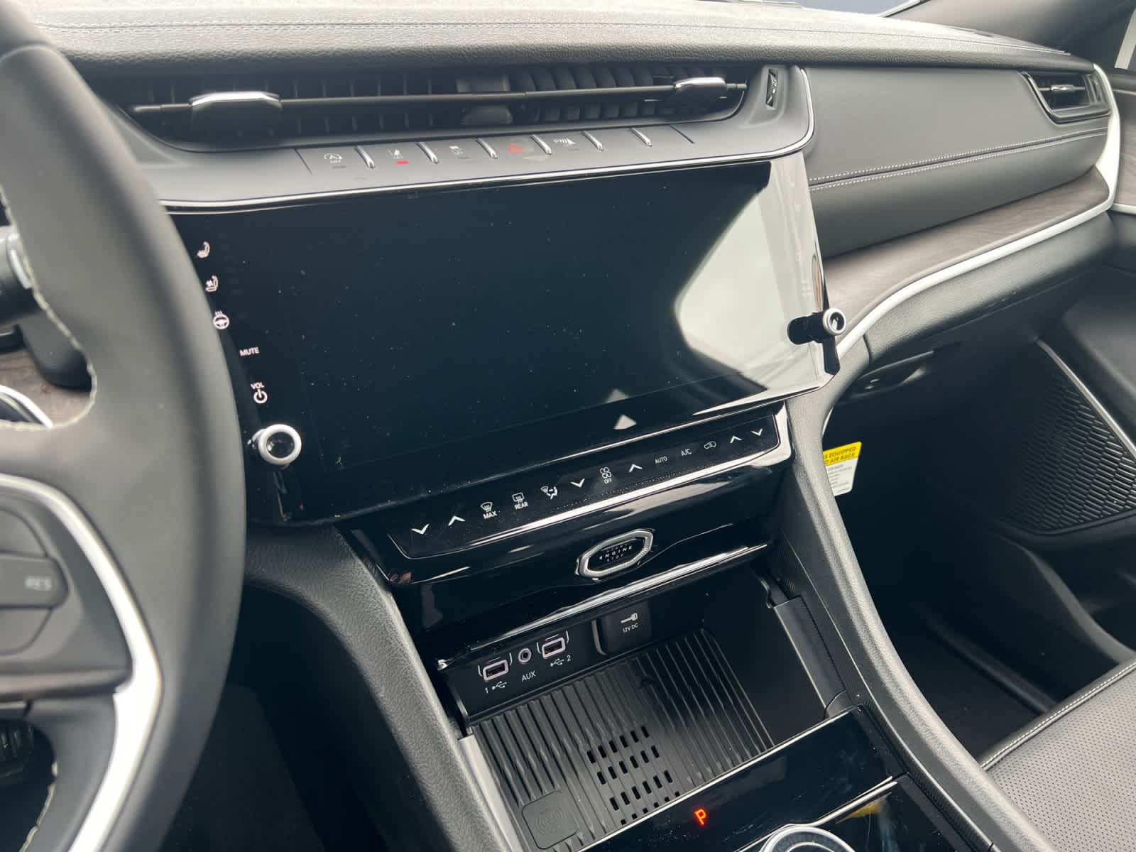 new 2026 Jeep Grand Cherokee car, priced at $53,225