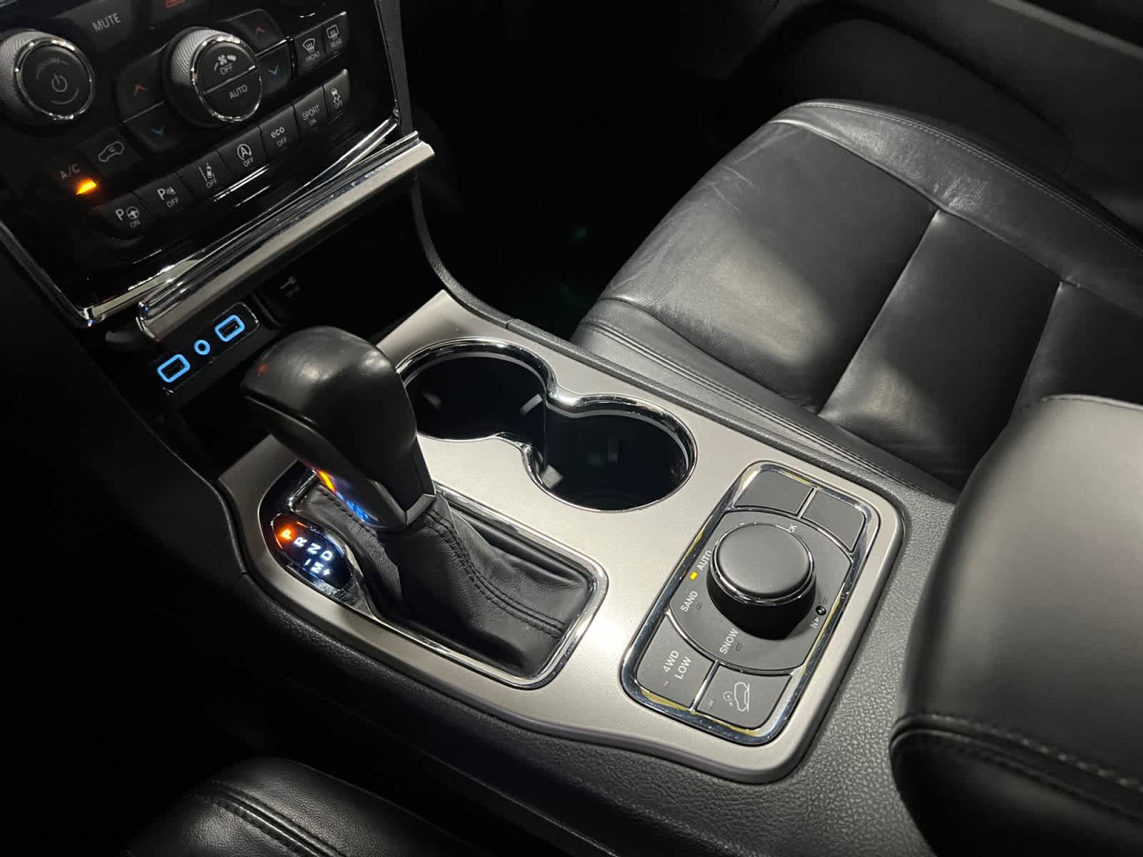 used 2020 Jeep Grand Cherokee car, priced at $24,197