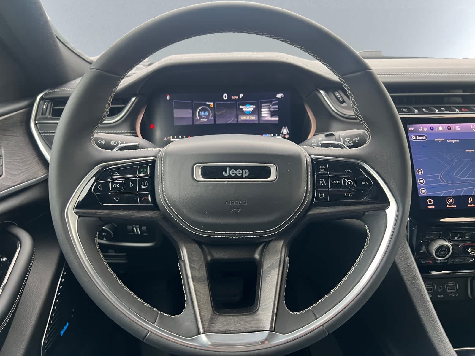 used 2023 Jeep Grand Cherokee car, priced at $38,997