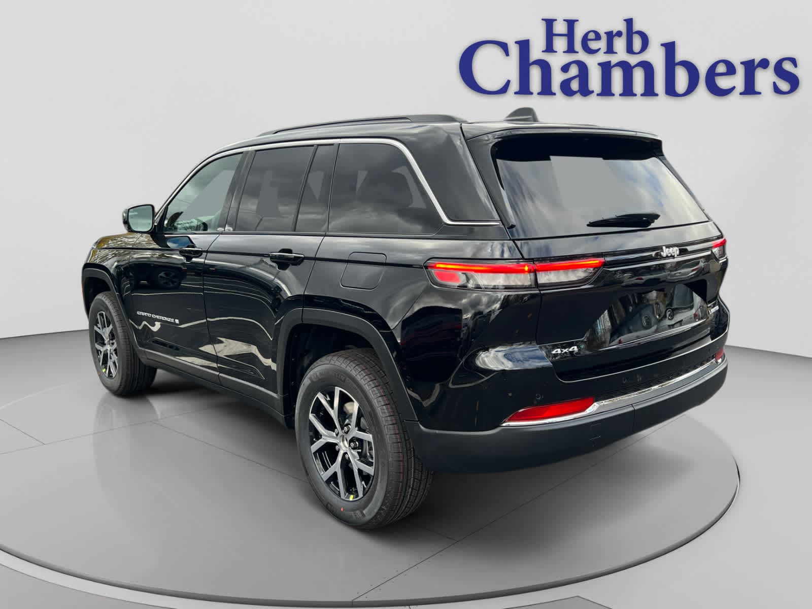 new 2025 Jeep Grand Cherokee car, priced at $47,405