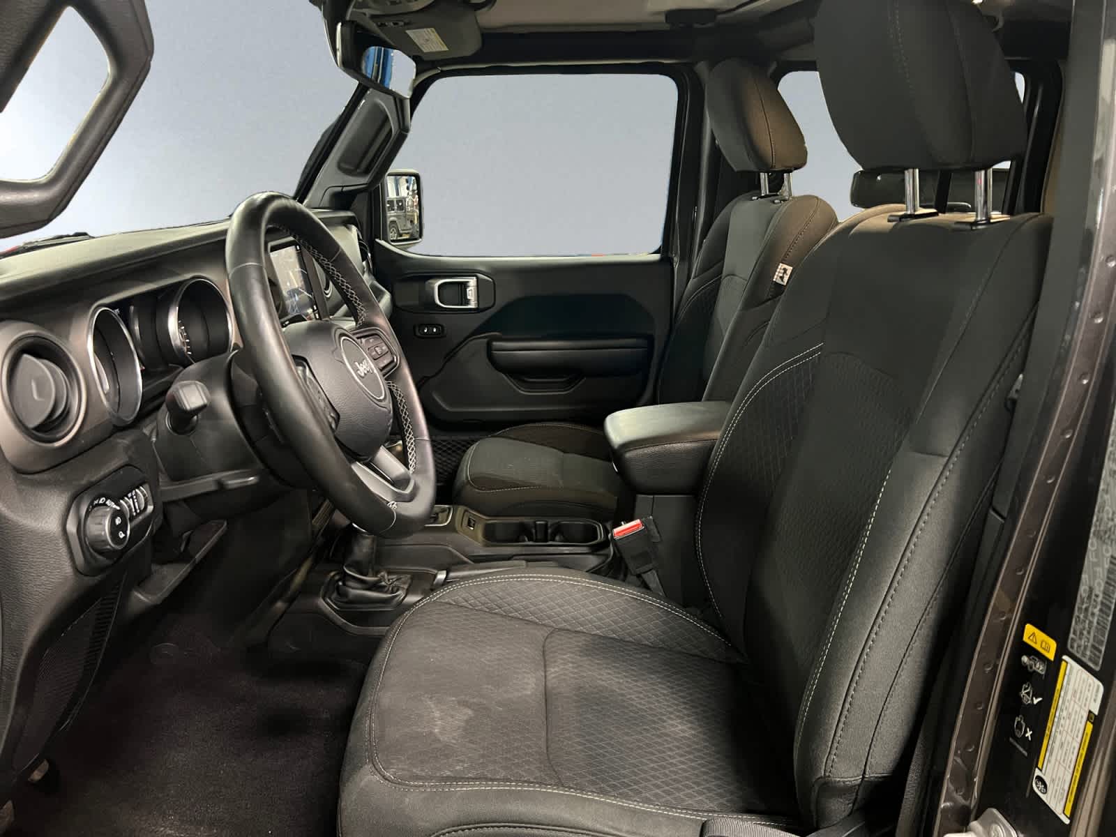 used 2021 Jeep Gladiator car, priced at $27,097