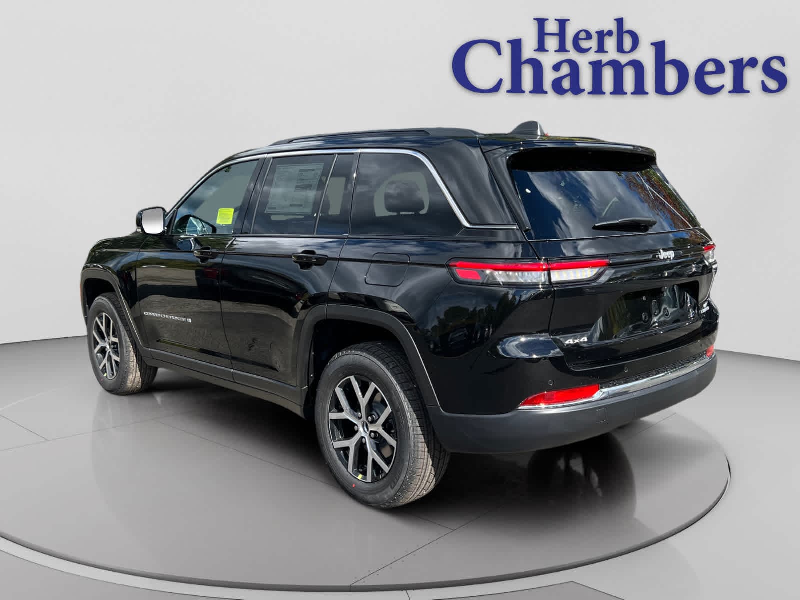 new 2025 Jeep Grand Cherokee car, priced at $47,405