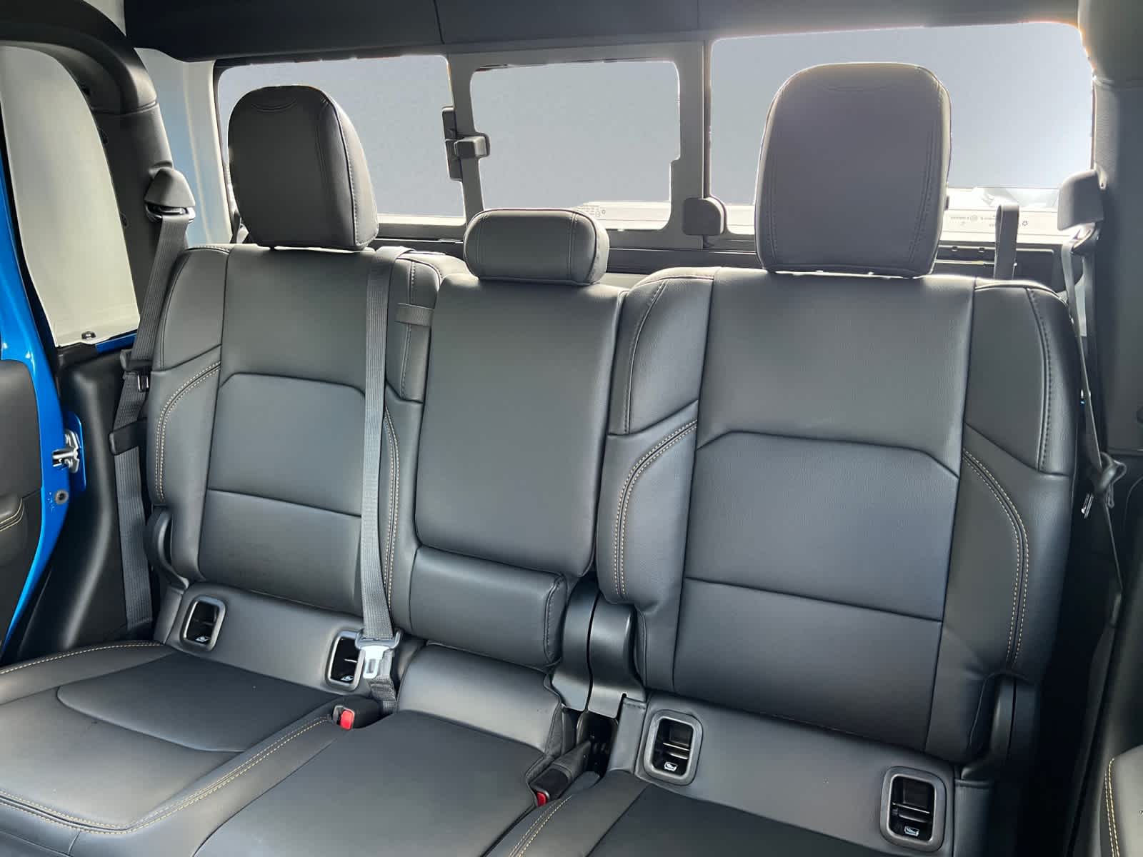 new 2025 Jeep Gladiator car, priced at $55,925