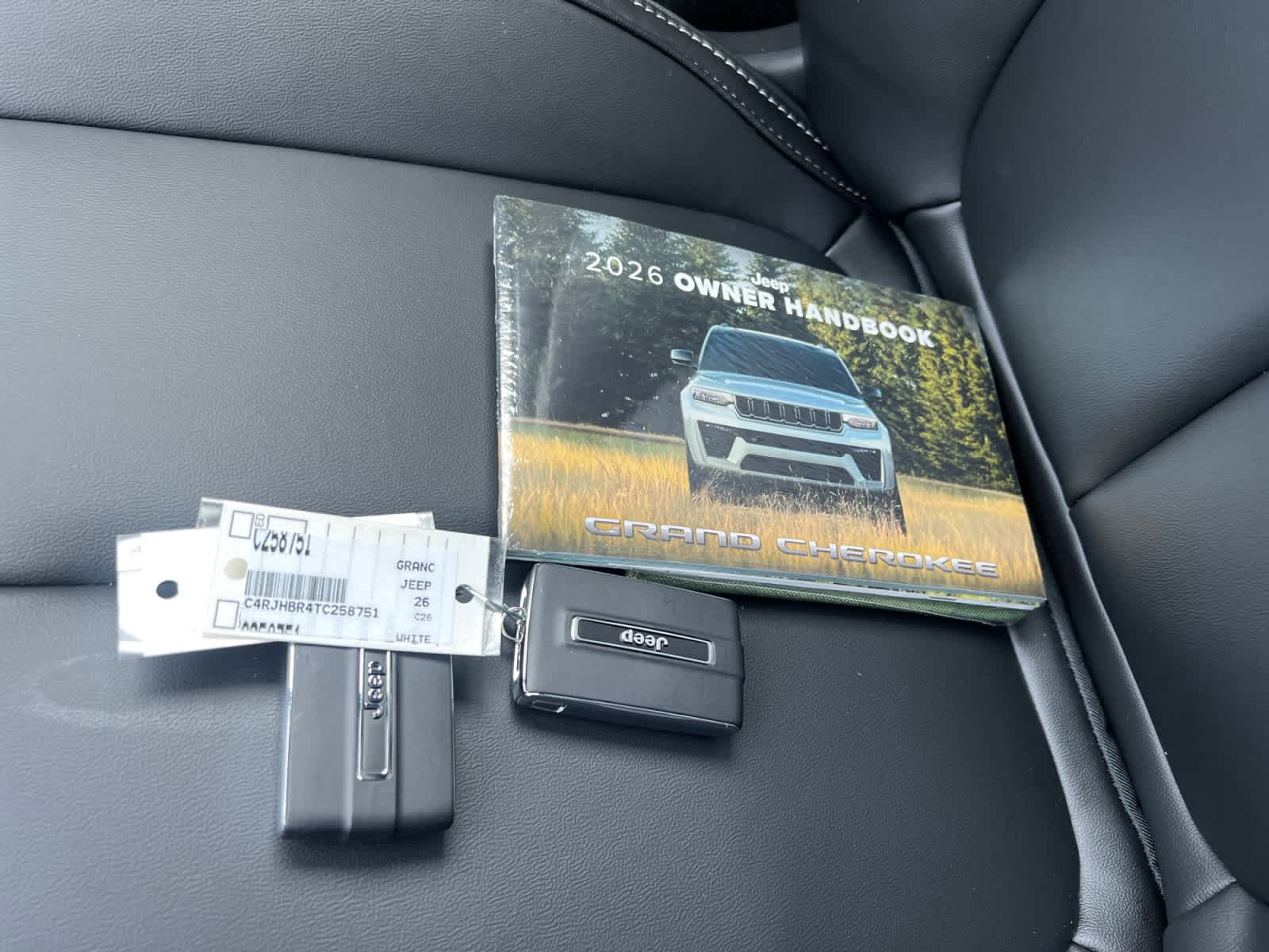 new 2026 Jeep Grand Cherokee car, priced at $50,155