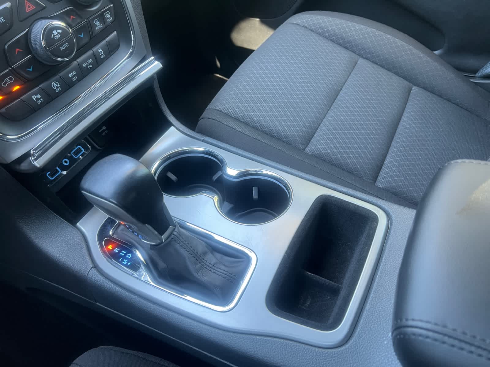 used 2020 Jeep Grand Cherokee car, priced at $23,097