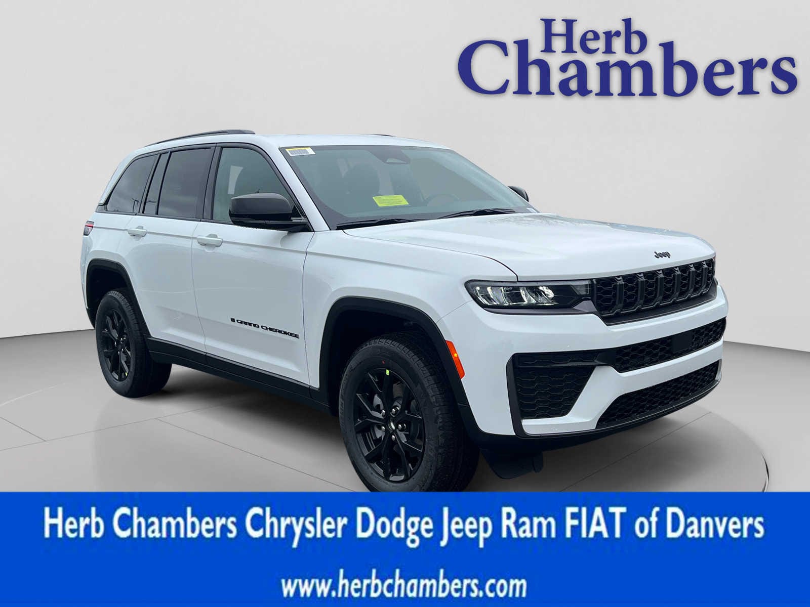 new 2026 Jeep Grand Cherokee car, priced at $48,575