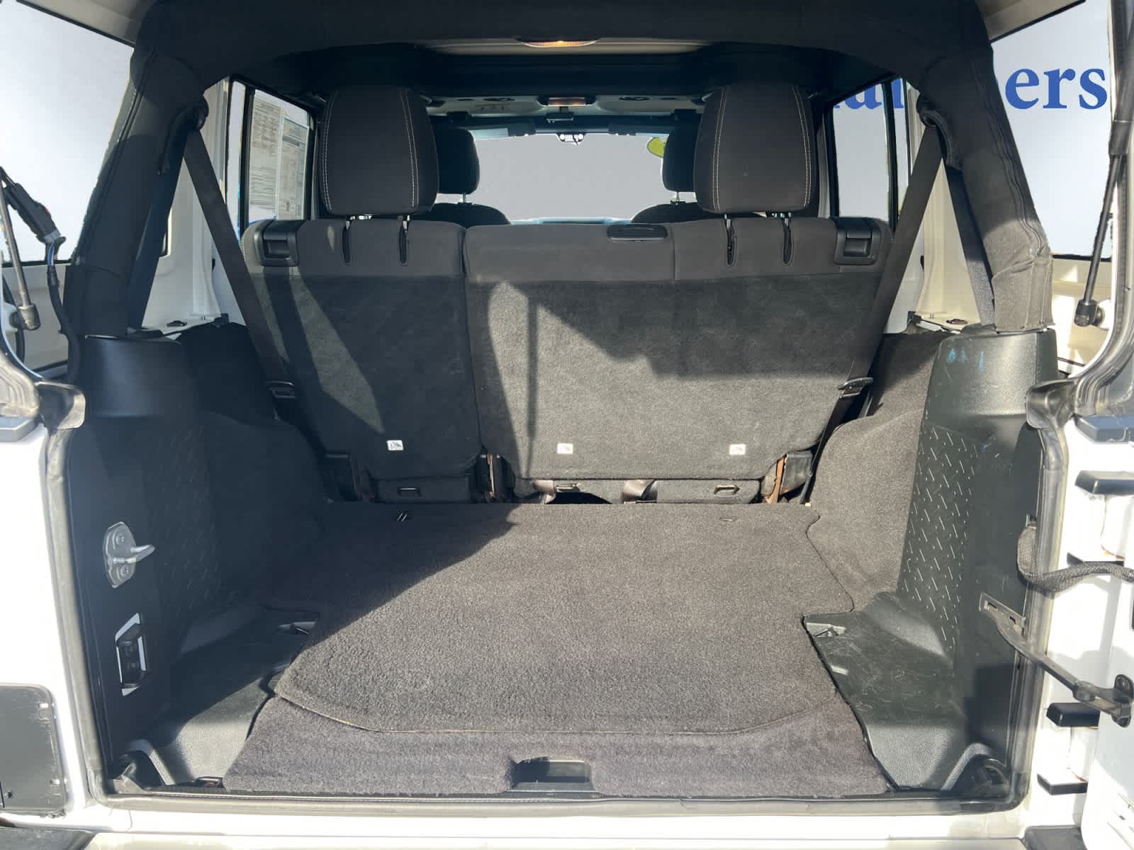 2018 Jeep Wrangler Unlimited Sahara photo 4