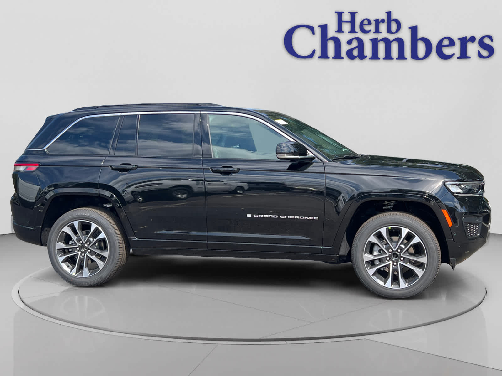 new 2025 Jeep Grand Cherokee car, priced at $66,425