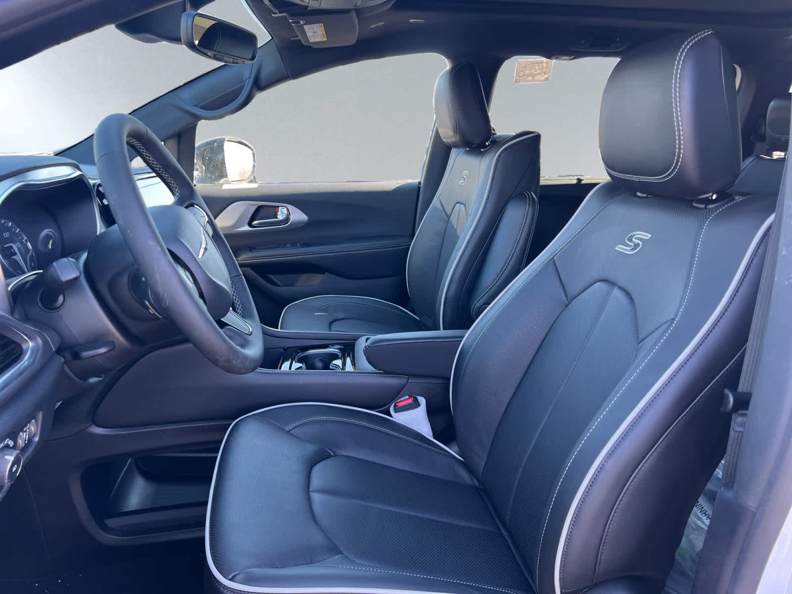 new 2026 Chrysler Pacifica car, priced at $61,785