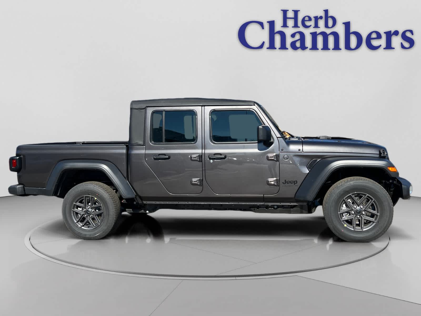 new 2026 Jeep Gladiator car, priced at $42,310