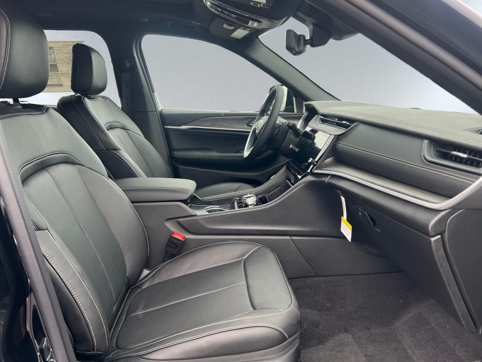 new 2026 Jeep Grand Cherokee car, priced at $53,225