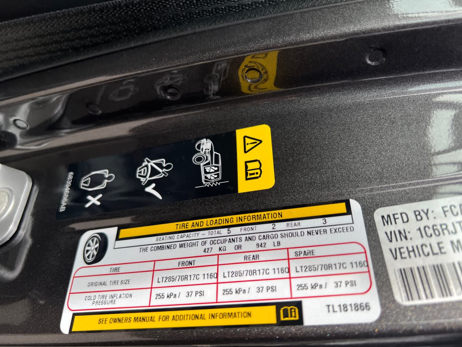 new 2026 Jeep Gladiator car, priced at $64,105