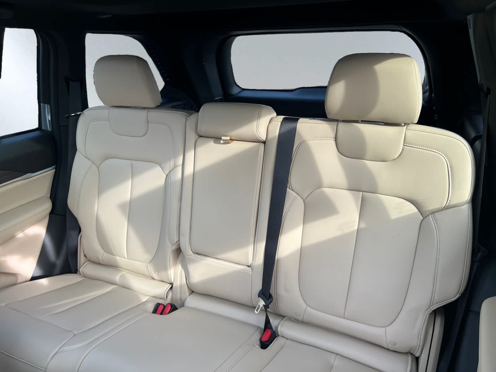 new 2025 Jeep Grand Cherokee car, priced at $47,405