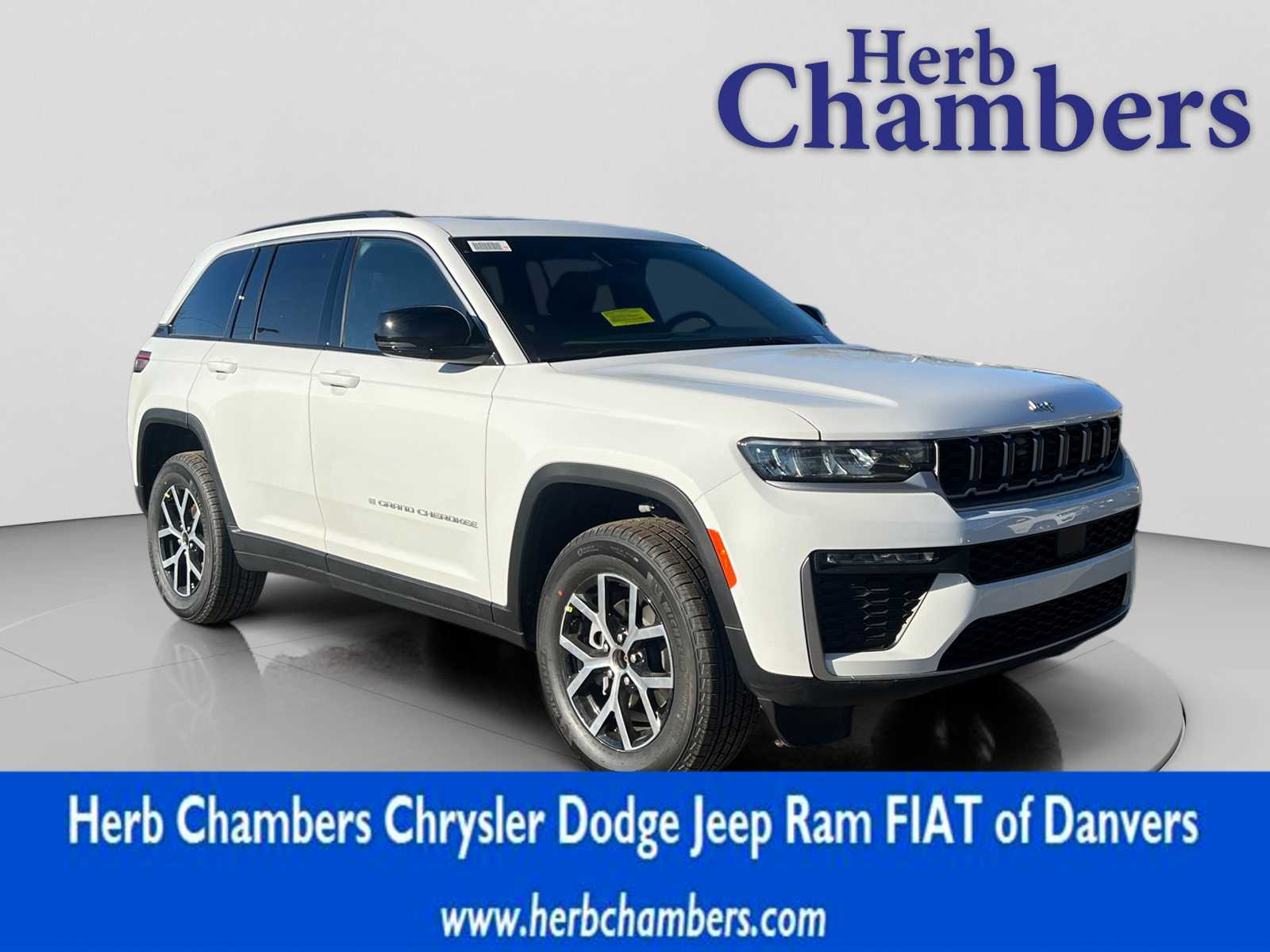 new 2026 Jeep Grand Cherokee car, priced at $48,985