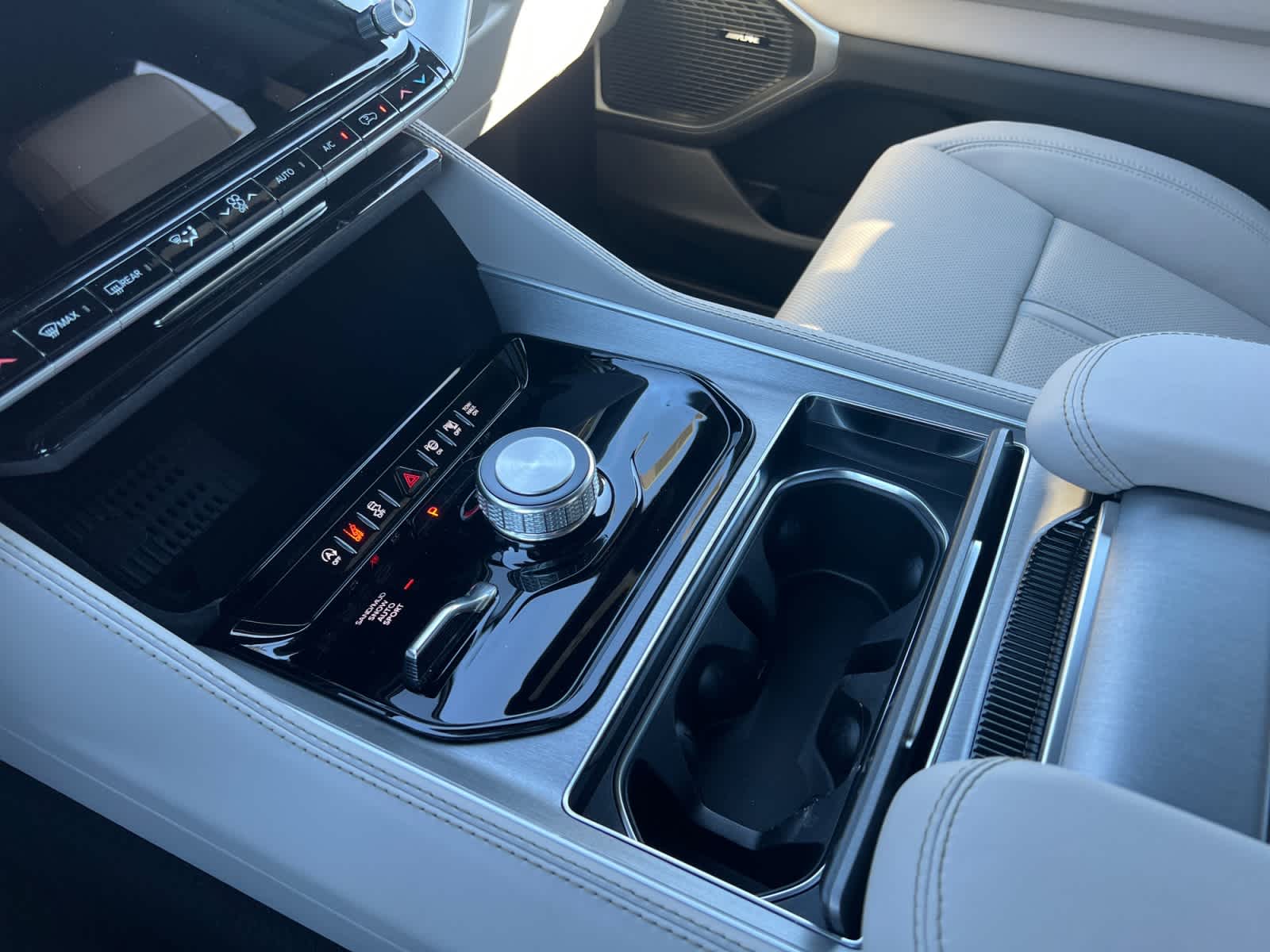 new 2026 Jeep Grand Wagoneer car, priced at $72,715