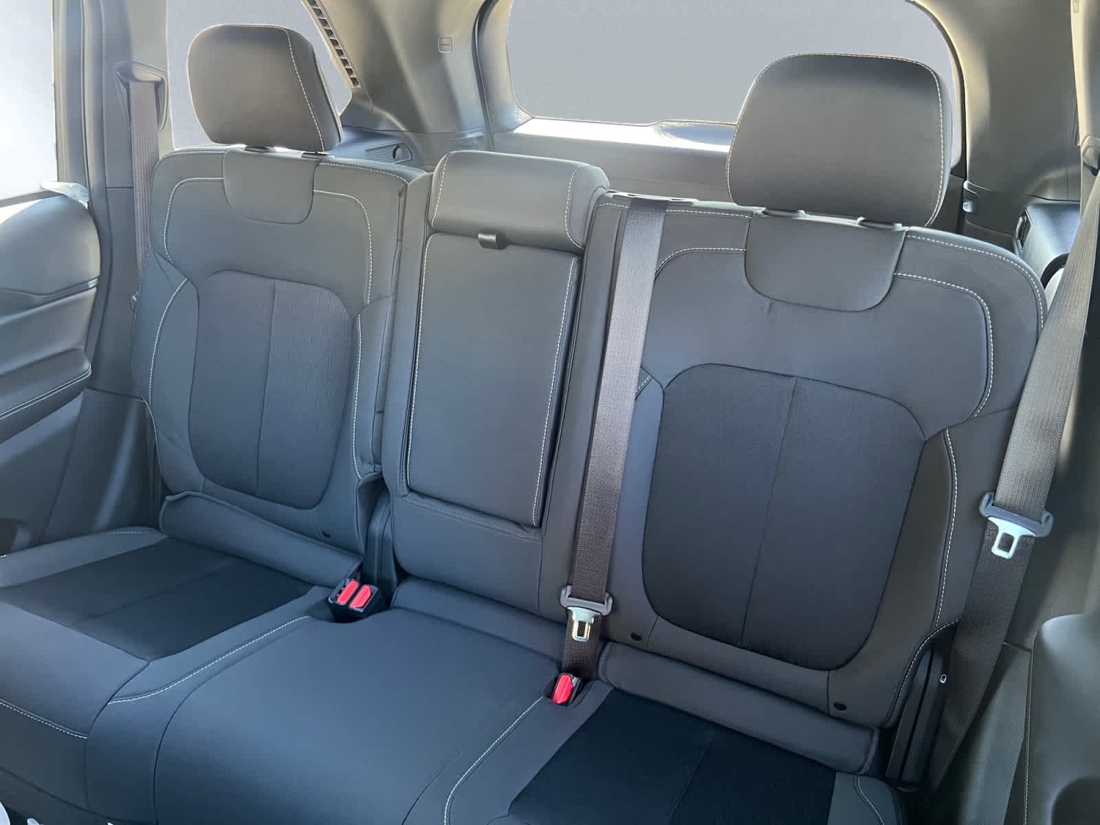 new 2025 Jeep Grand Cherokee car, priced at $38,775