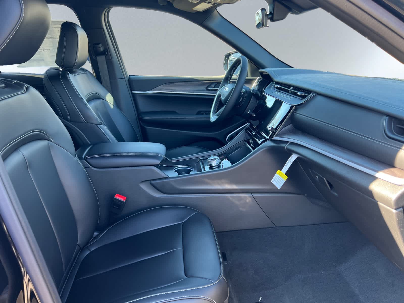 new 2026 Jeep Grand Cherokee car, priced at $52,220