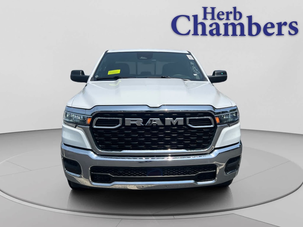 New 2026 Ram 1500 TRADESMAN CREW CAB 4X4 5'7 BOX Pickup