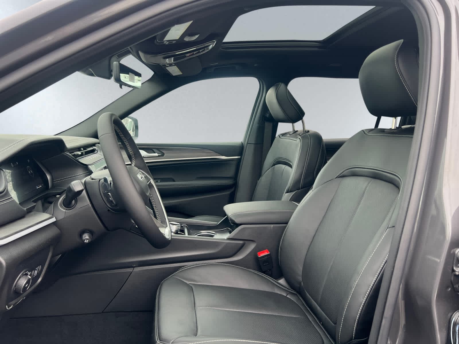 new 2026 Jeep Grand Cherokee car, priced at $55,800