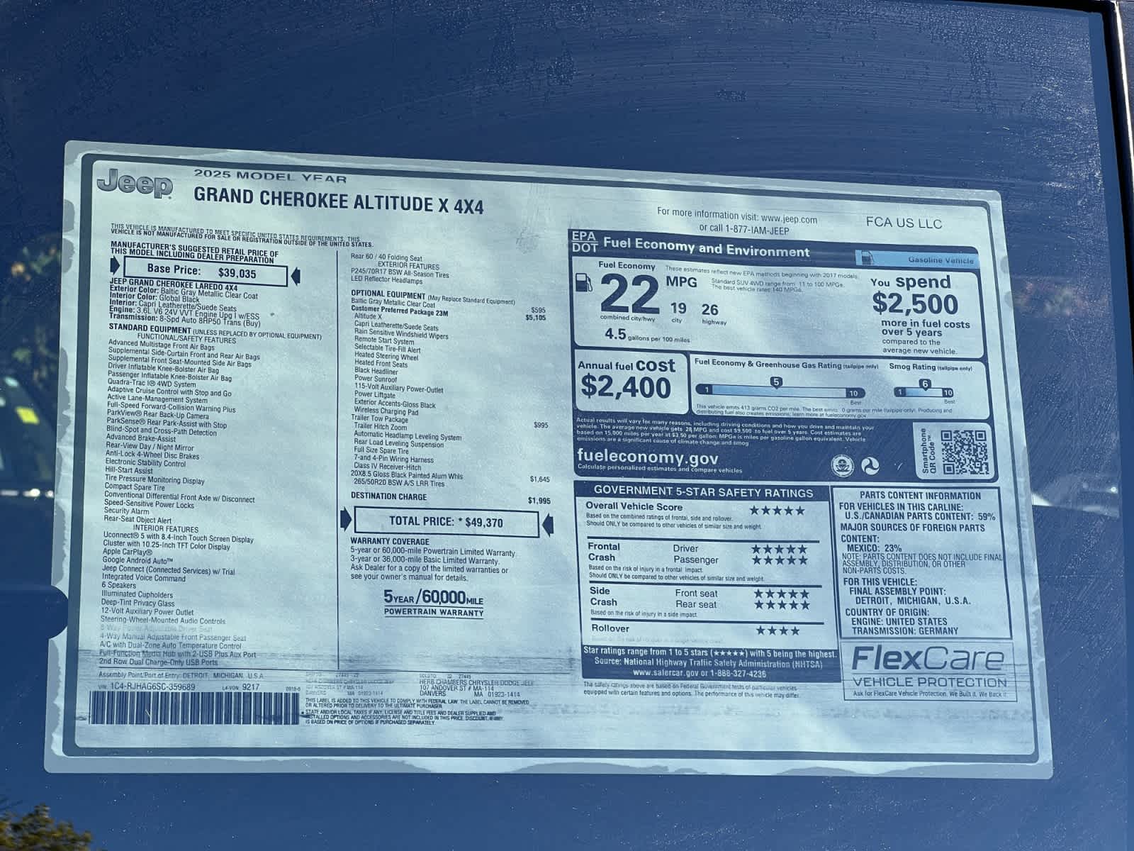 new 2025 Jeep Grand Cherokee car, priced at $45,770