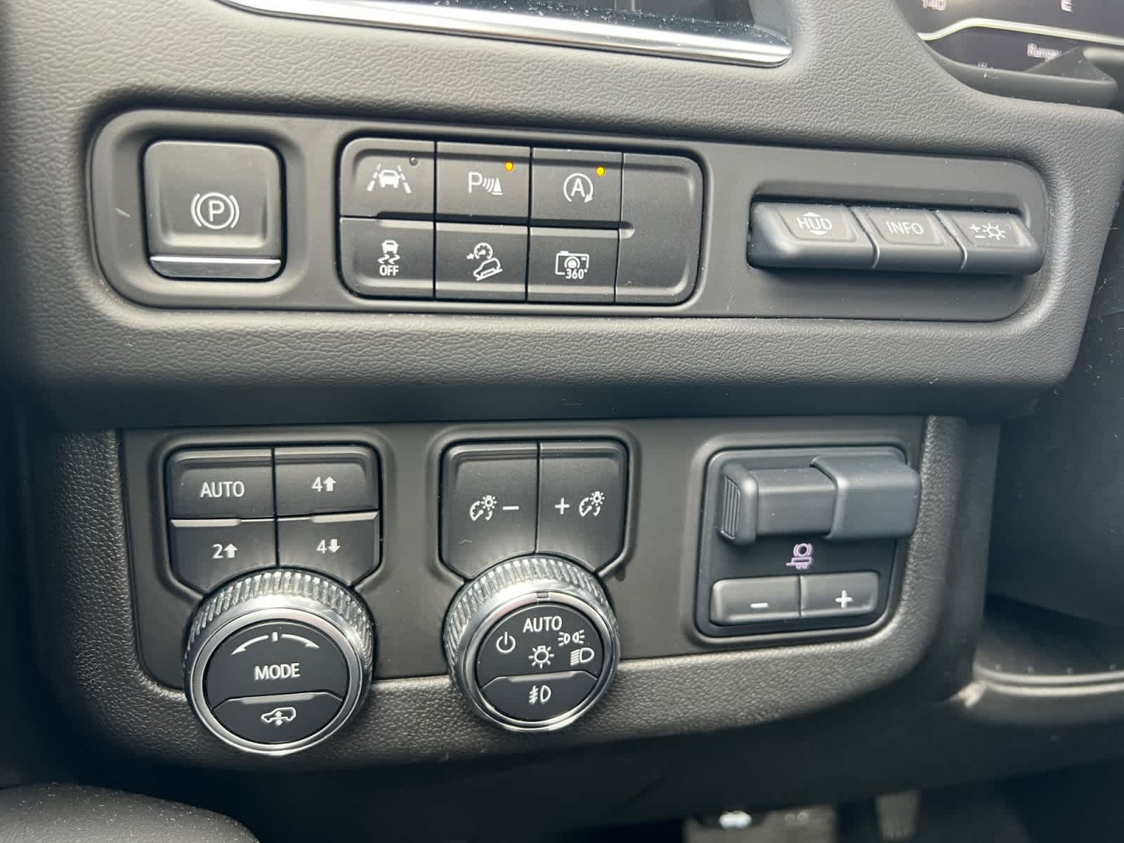 used 2023 GMC Yukon car, priced at $60,497