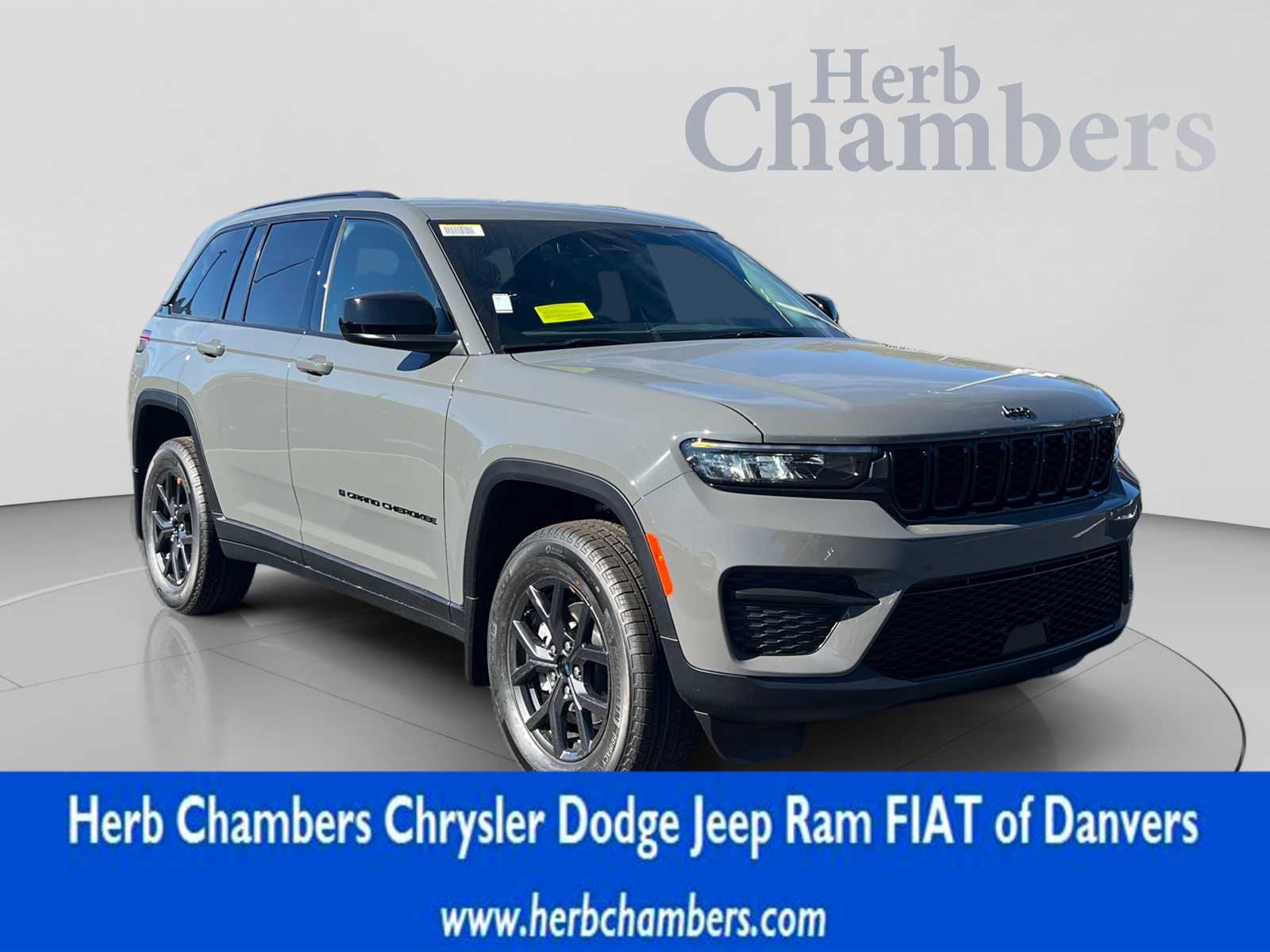 2027 Jeep Grand Cherokee LAREDO X 4X4 Sport Utility
