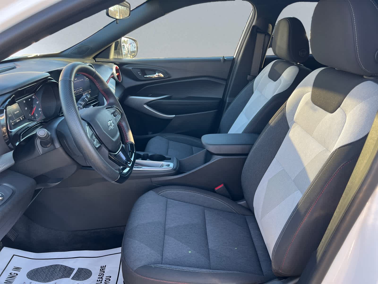 used 2024 Chevrolet Trax car, priced at $22,897