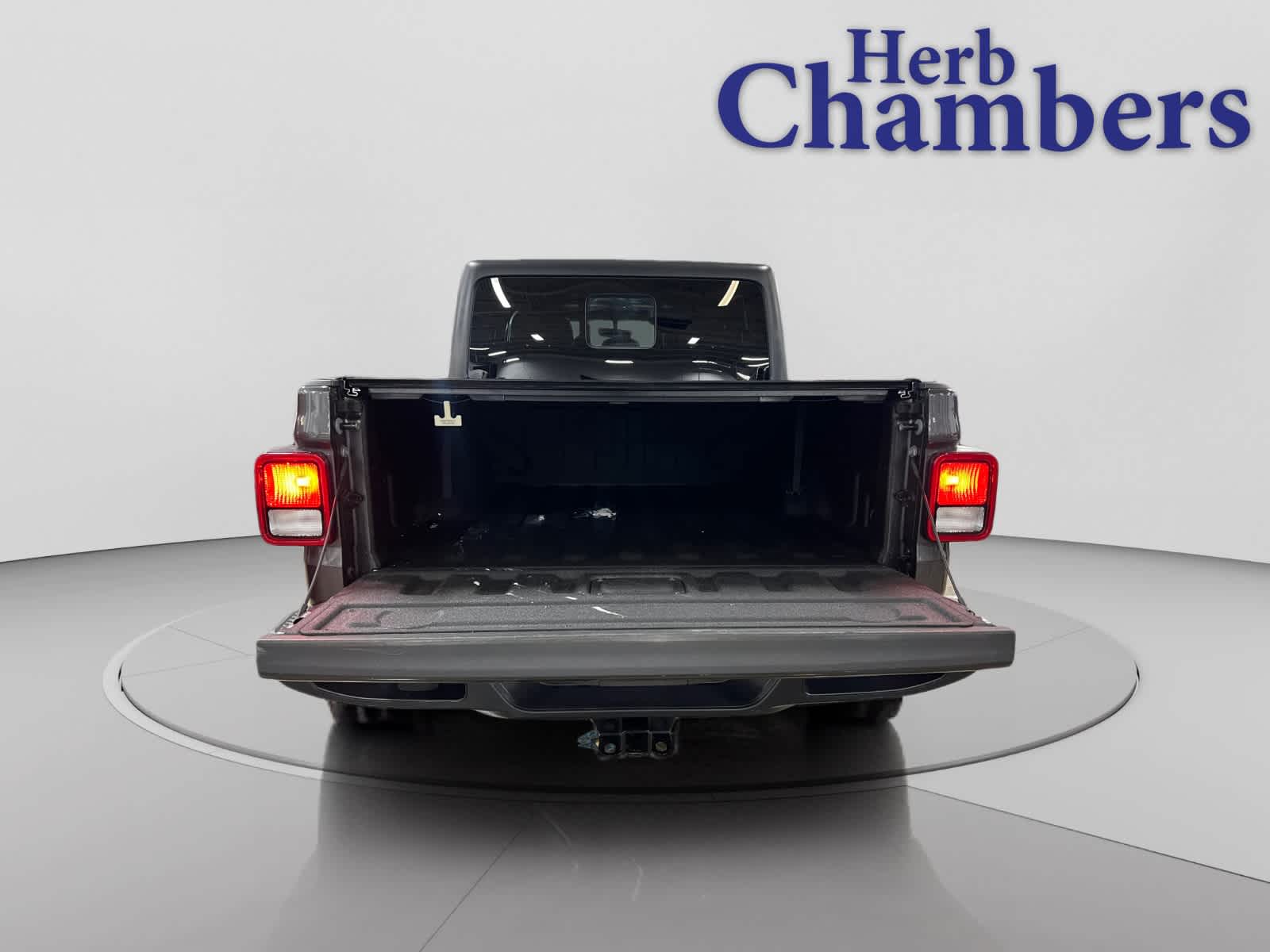 used 2021 Jeep Gladiator car, priced at $27,097