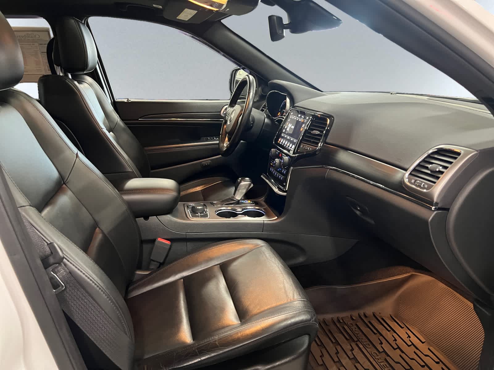 used 2020 Jeep Grand Cherokee car, priced at $24,197