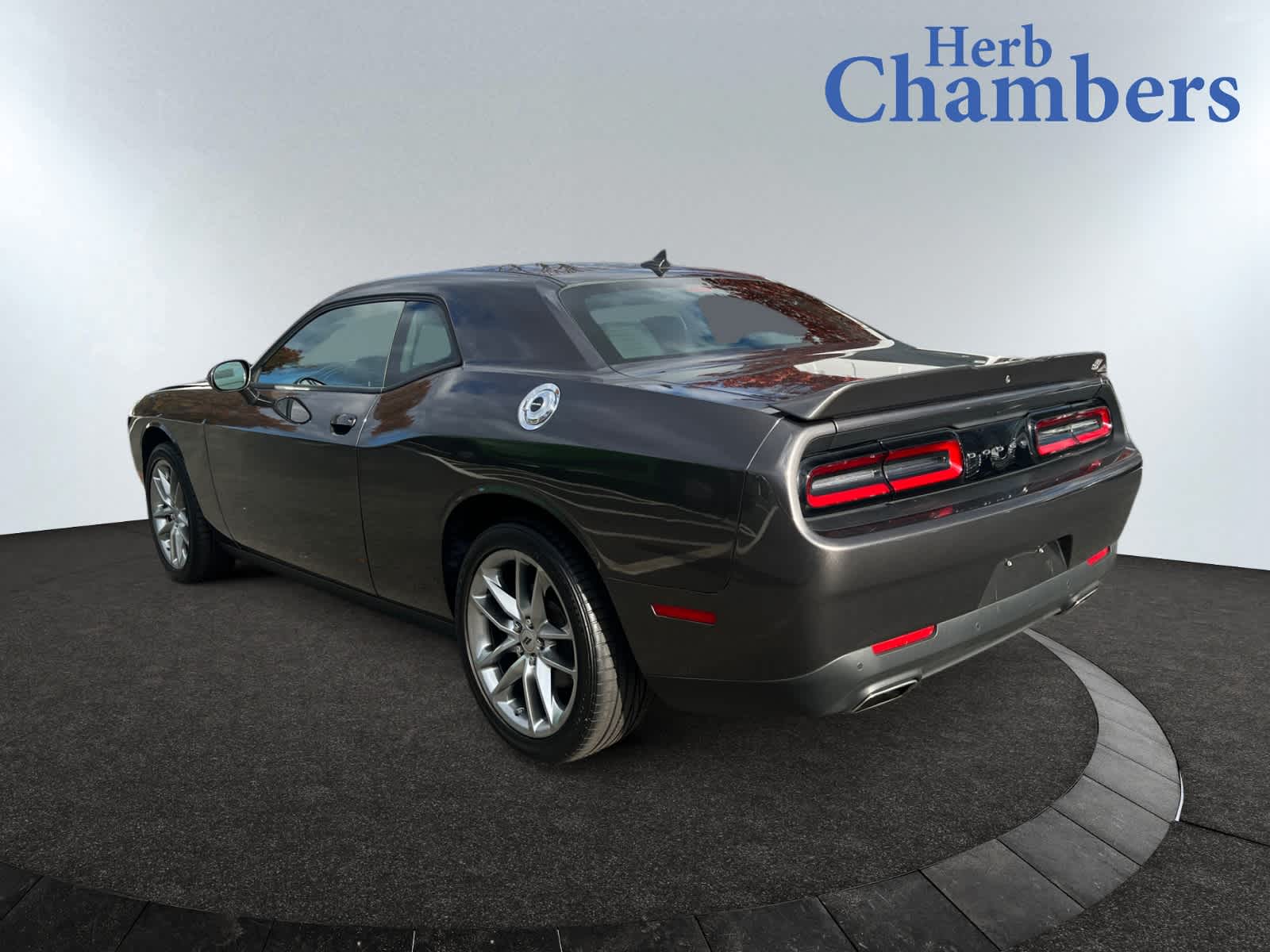 2021 Dodge Challenger GT photo 3