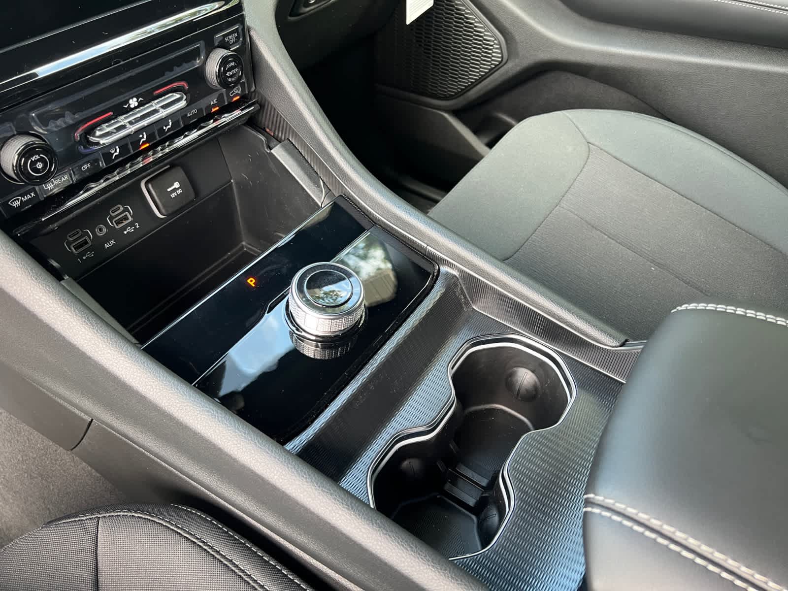 new 2025 Jeep Grand Cherokee car, priced at $40,525