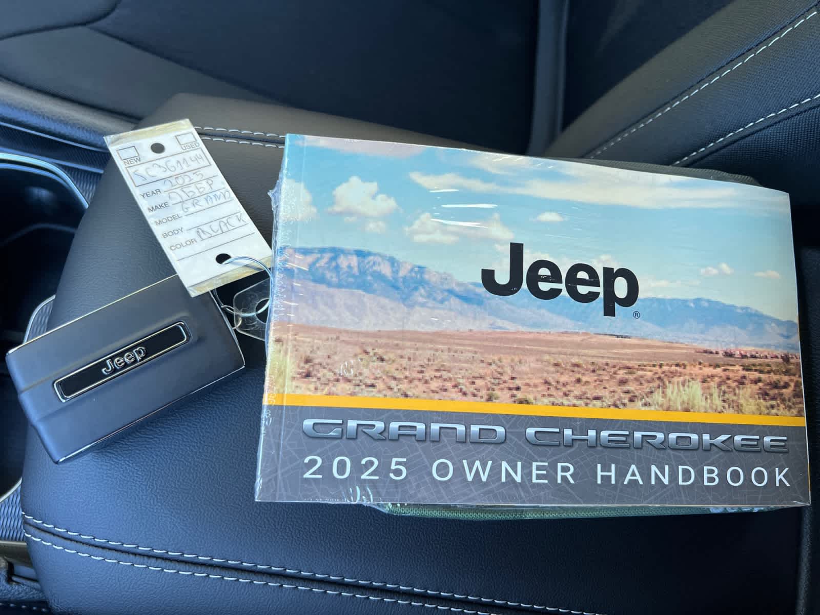 new 2025 Jeep Grand Cherokee car, priced at $38,775