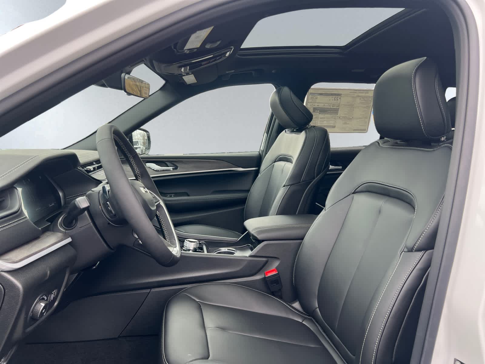 new 2026 Jeep Grand Cherokee car, priced at $49,155