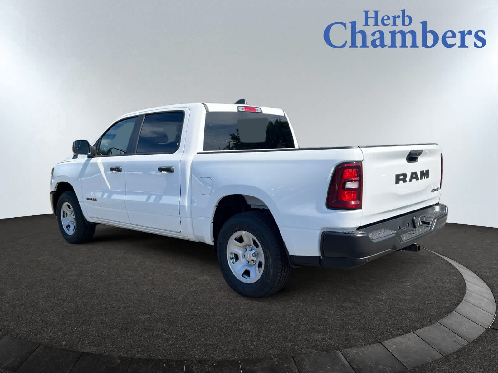 2025 Ram 1500 Tradesman photo 3