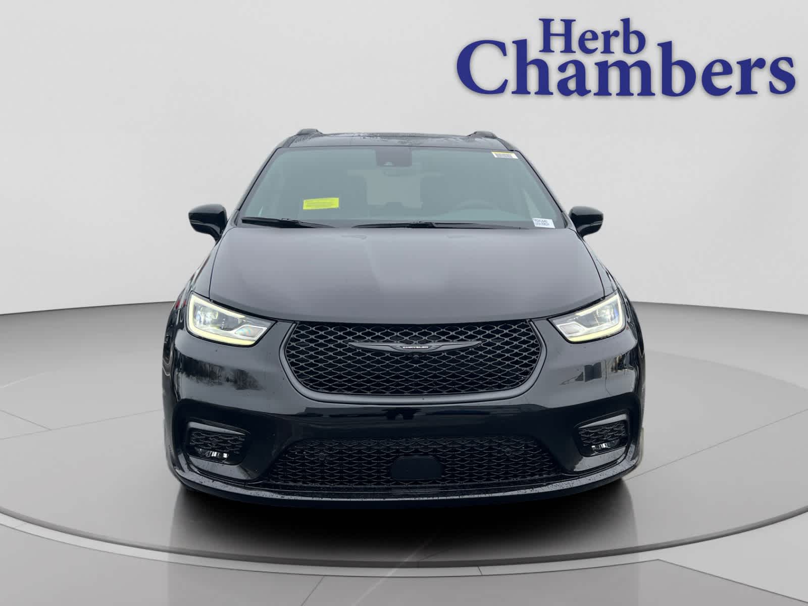 new 2026 Chrysler Pacifica car, priced at $61,285