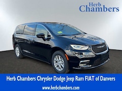 New 2026 Chrysler Pacifica SELECT Passenger Van Danvers