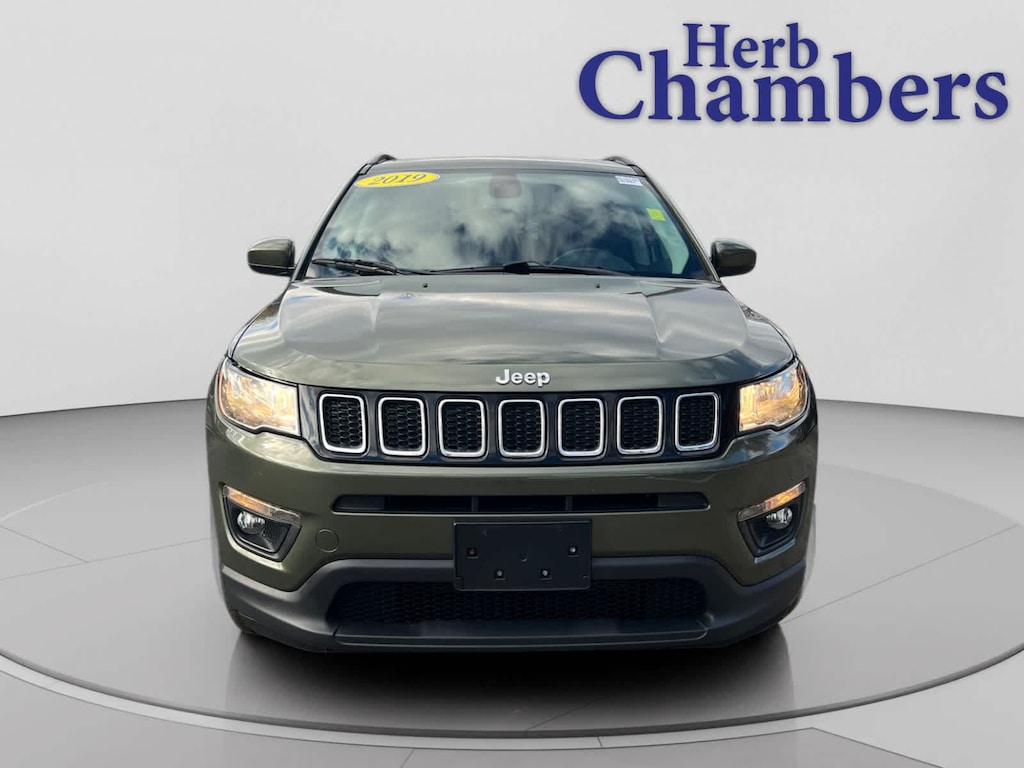 Used 2019 Jeep Compass Latitude SUV