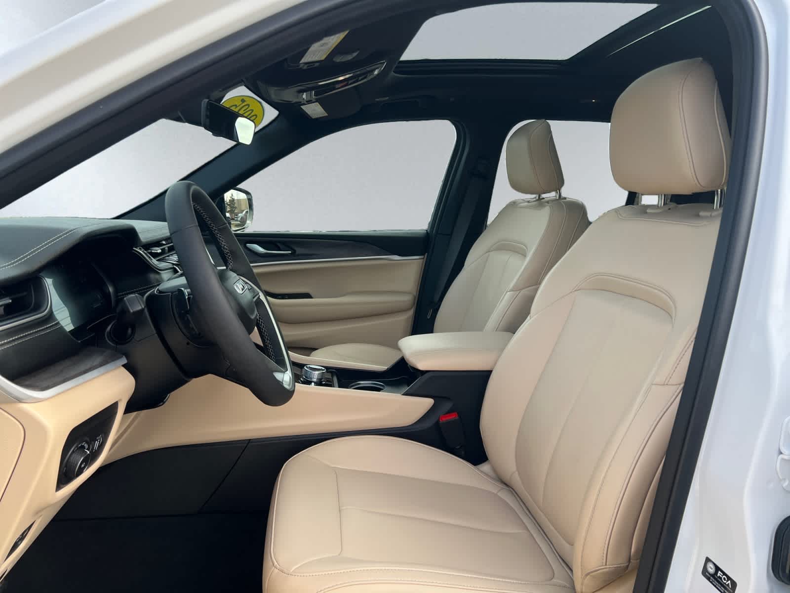 used 2025 Jeep Grand Cherokee car, priced at $43,497