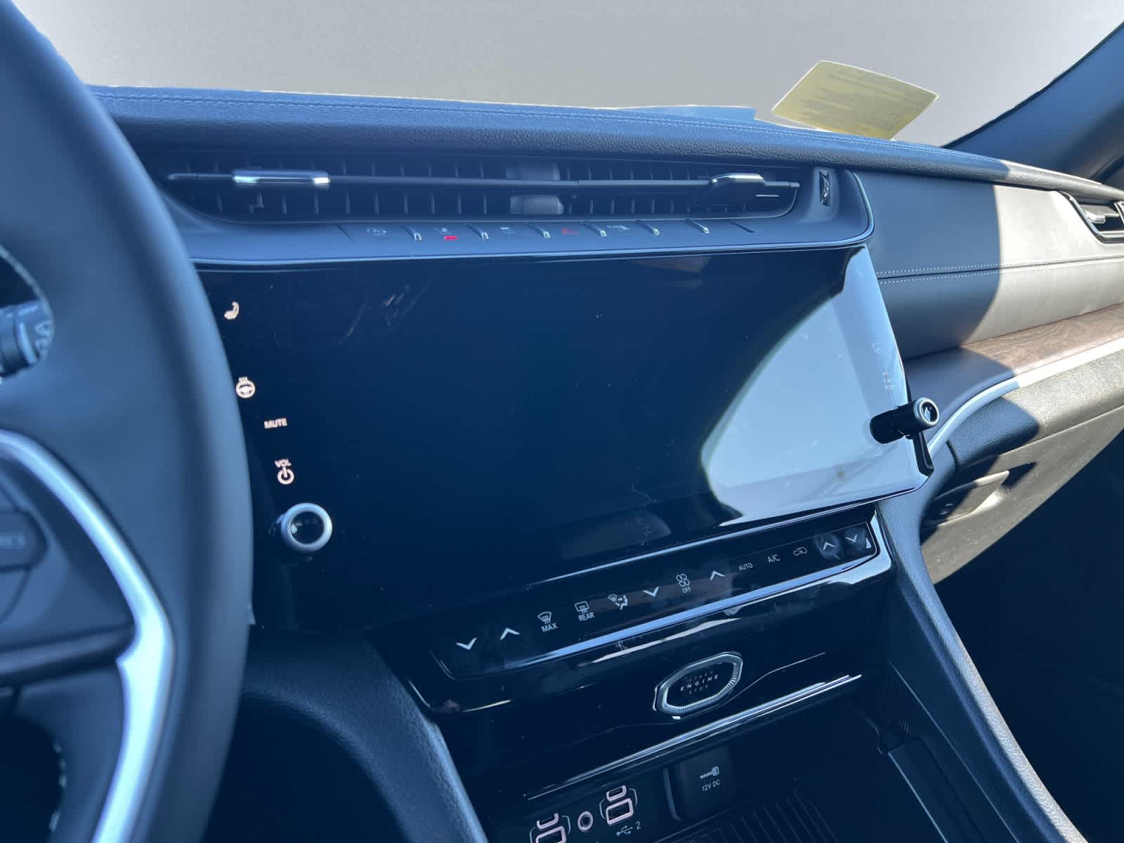 new 2026 Jeep Grand Cherokee car, priced at $49,170