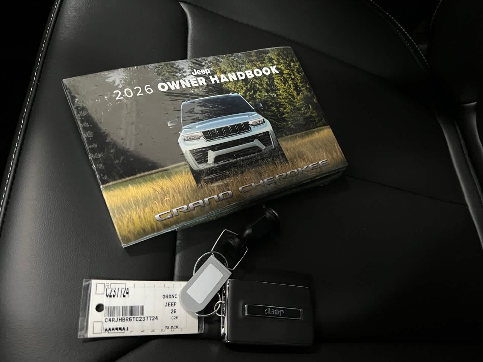 new 2026 Jeep Grand Cherokee car, priced at $52,220