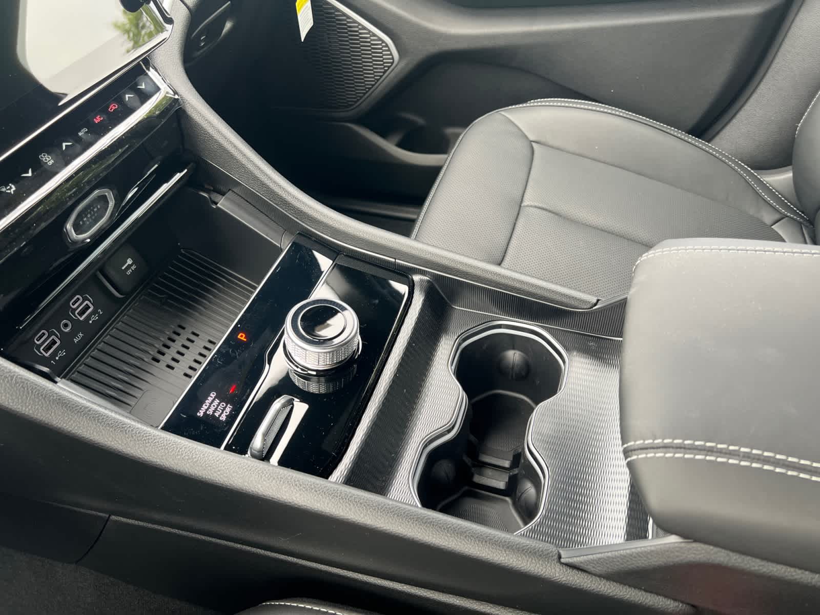new 2026 Jeep Grand Cherokee car, priced at $53,780