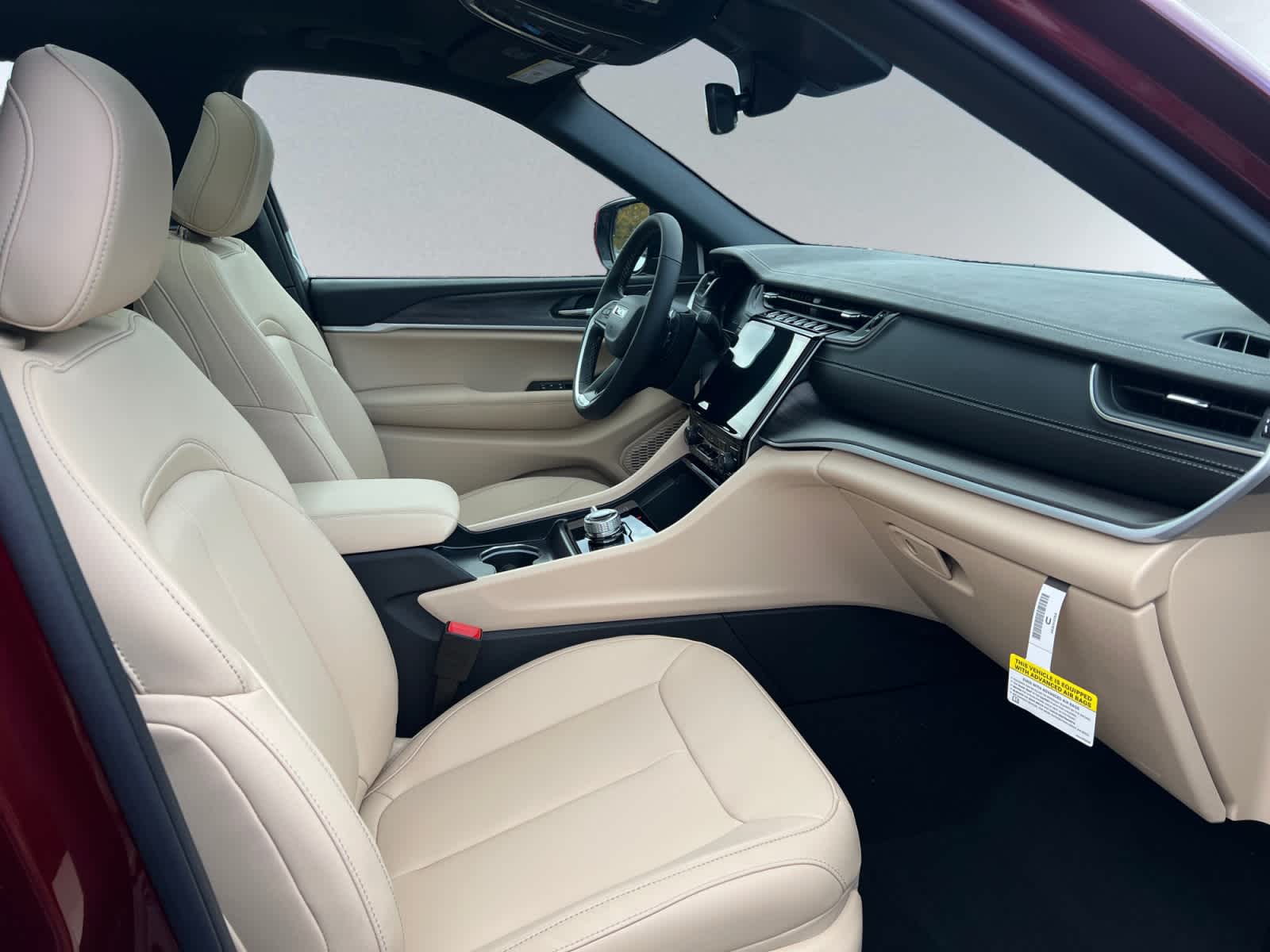 new 2025 Jeep Grand Cherokee car, priced at $47,410