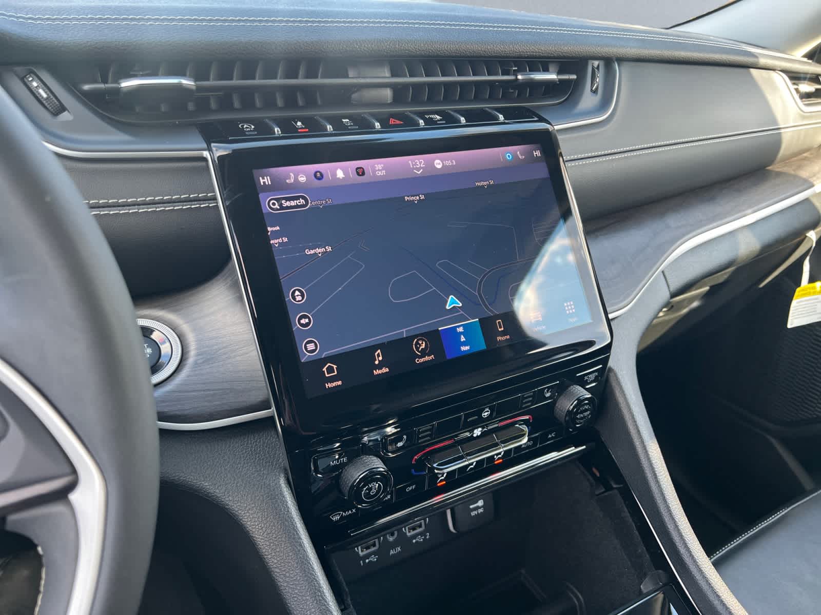 used 2023 Jeep Grand Cherokee car, priced at $36,397