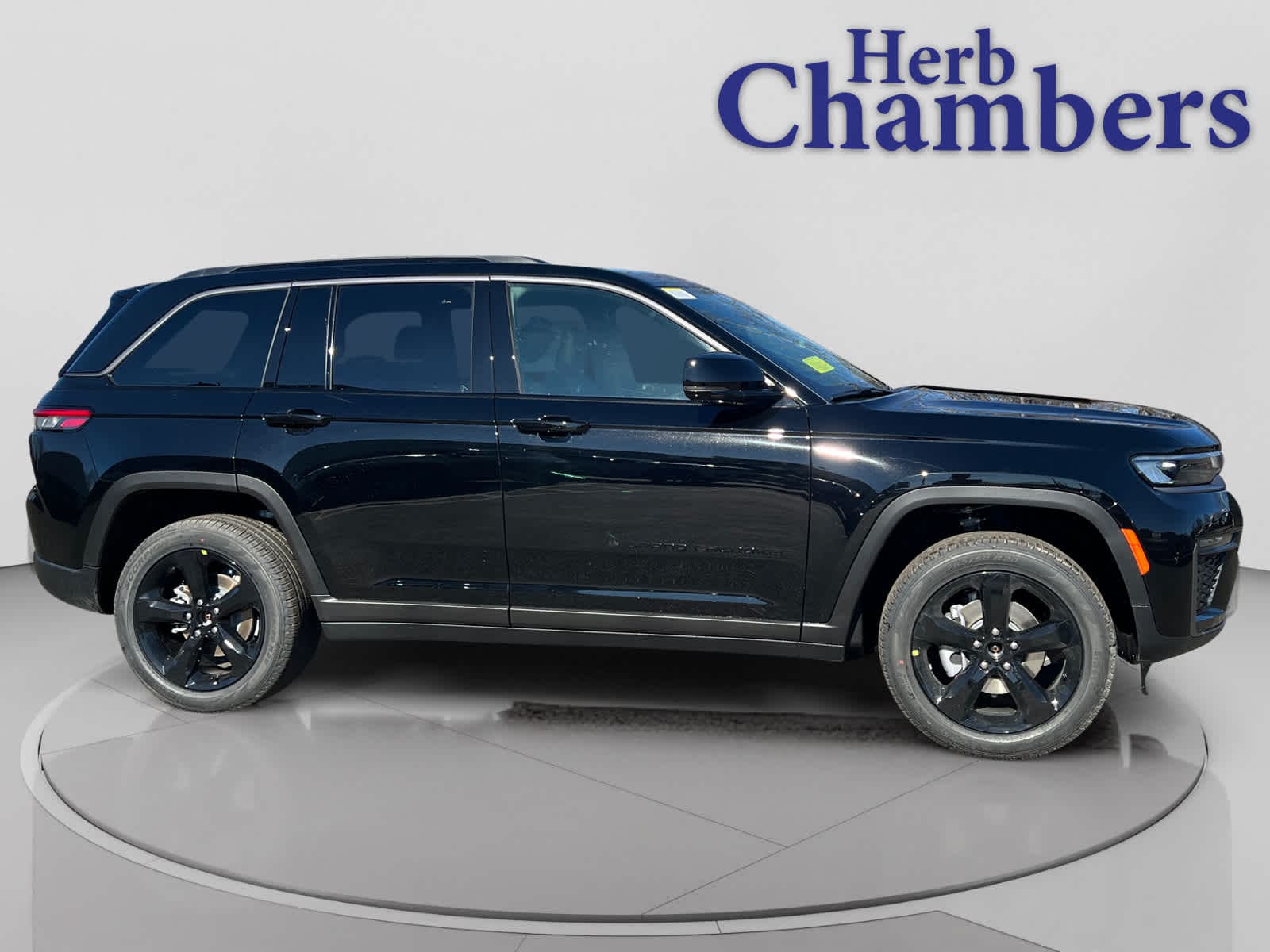 new 2026 Jeep Grand Cherokee car, priced at $52,220