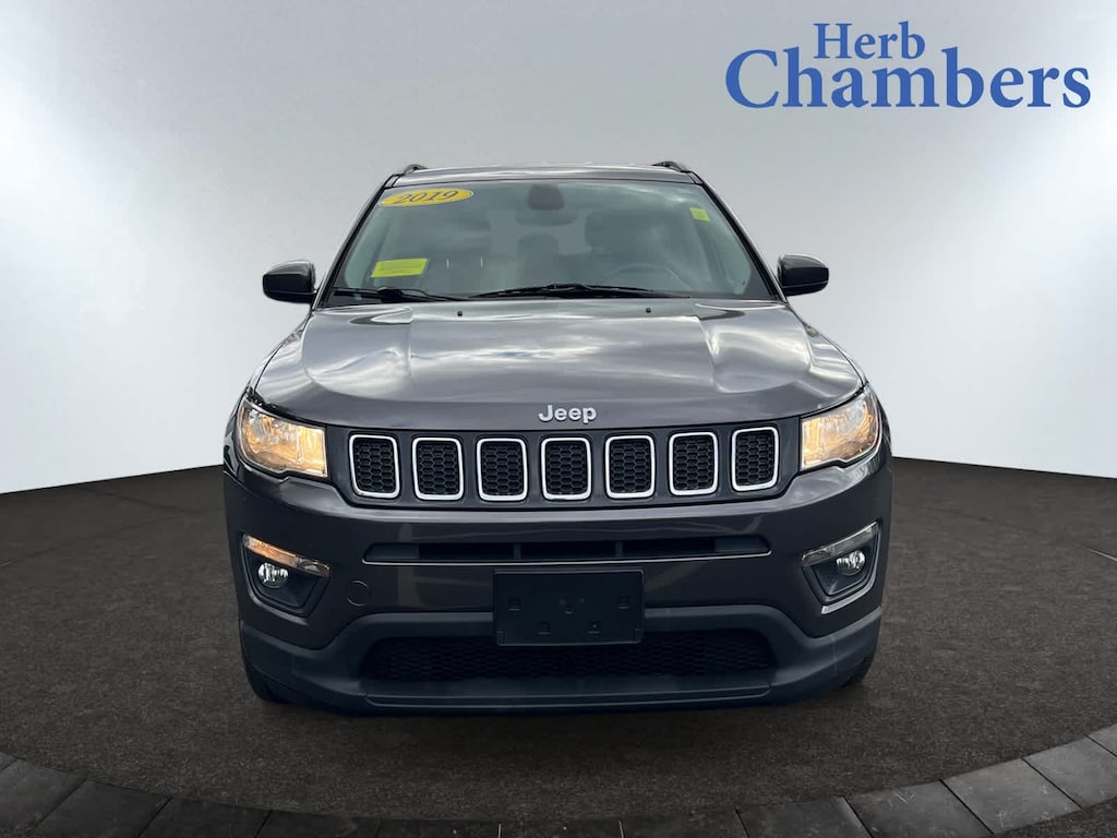 Used 2019 Jeep Compass Latitude SUV