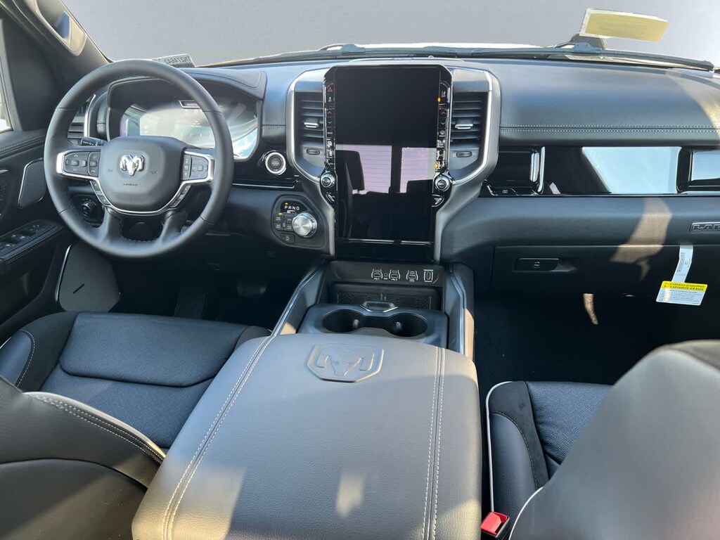 New 2026 Ram 1500 LARAMIE CREW CAB 4X4 5'7 BOX Pickup