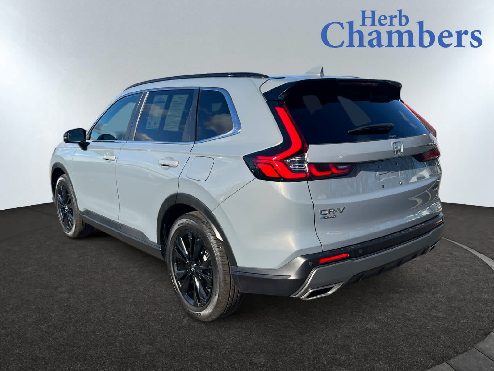 2025 Honda CR-V Hybrid Sport Touring photo 3